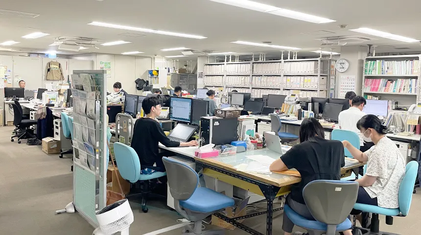 東京事業所の社内風景